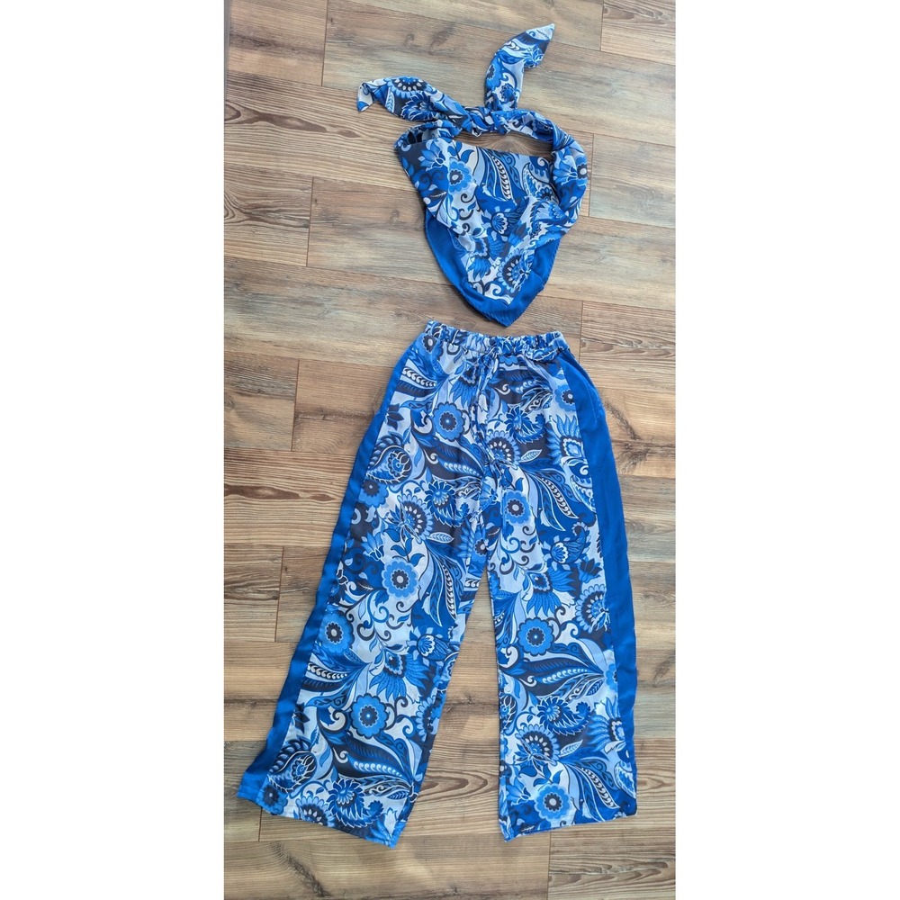 Fashion Nova Blue Floral 2 Piece Bandana Tie Back Top & Wide-Leg Pants Set